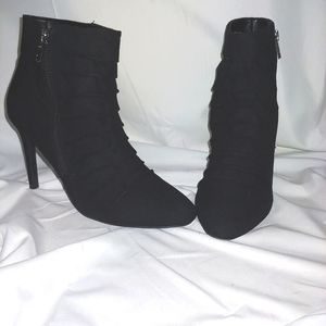 💜 Worthington Stiletto Booties